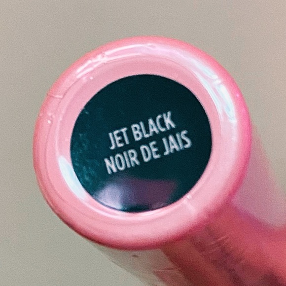 Ulta Beauty Maximum Lashes Mascara in Jet Black - Picture 5 of 8